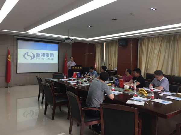 武汉市政协谭仁杰副主席一行莅临77779193永利光电考察