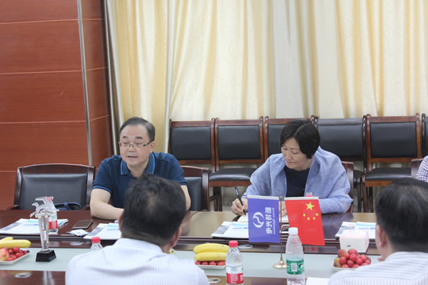 长葛市爨丽敏副市长一行莅临77779193永利光电参观考察